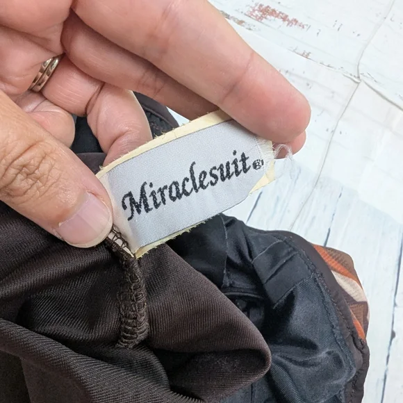 Miraclesuit One piece Vintage Suit - Picture 2 of 10